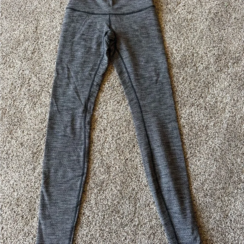 Size 4 31 inch inseam Lululemon Wunder Under high waist Legging gray